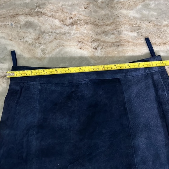 Vintage Blue Suede Skirt - Picture 4 of 11